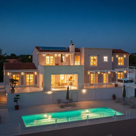 Design Aqua Villa